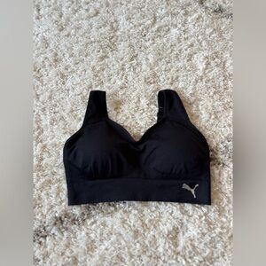 Women’s PUMA Seamless Active Comfy Fit Wireless Sports Bra Sz Medium Like New